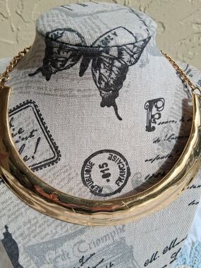 Gold Hammered Collar Necklace